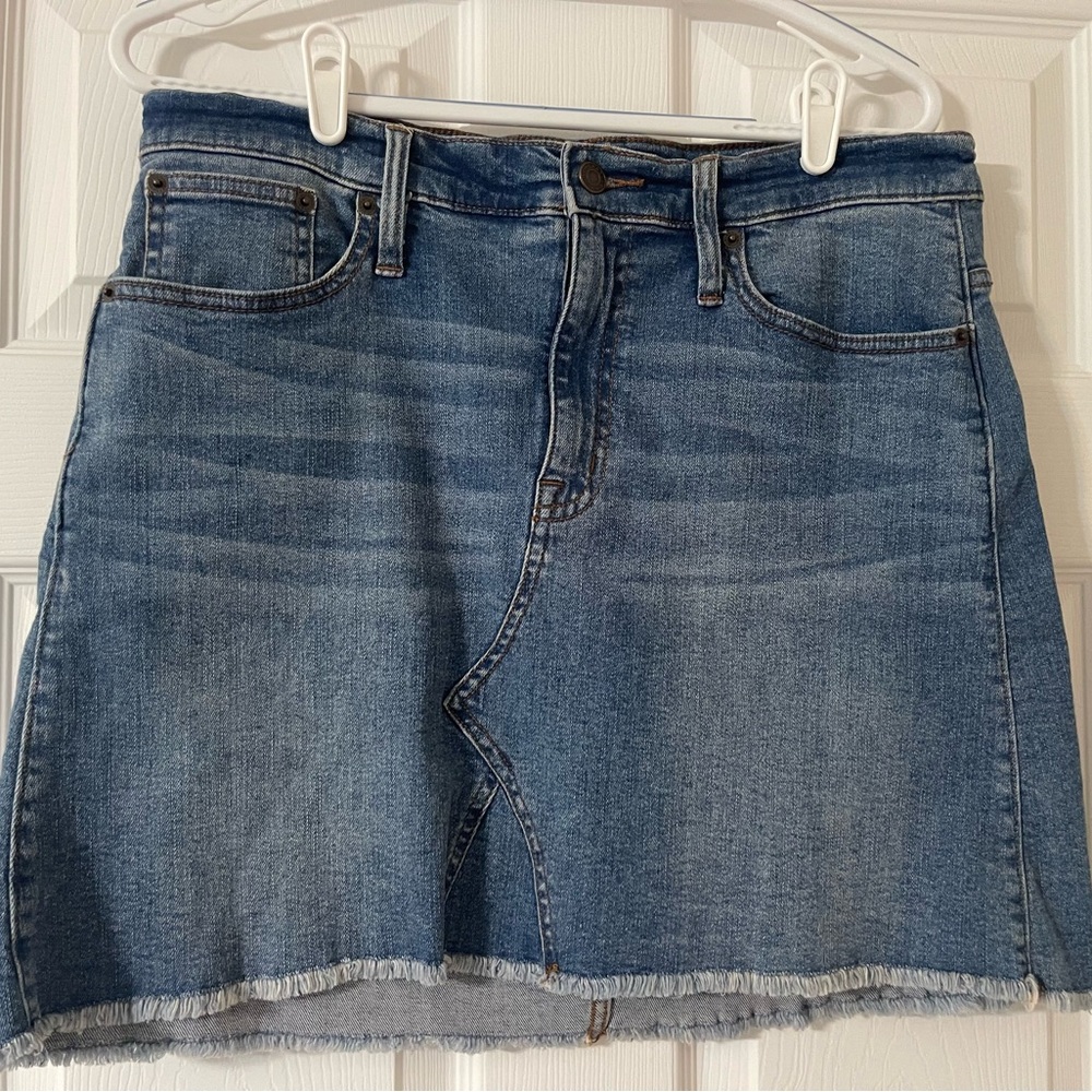 J Crew Mercantile Medium Wash Denim Jean Mini Frayed Hem skirt.  Size 12